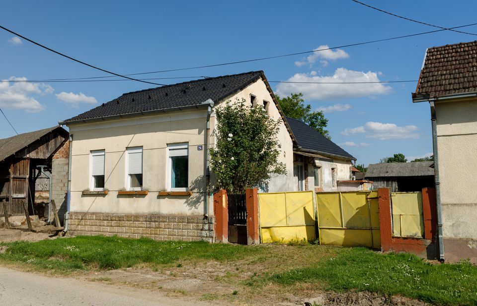 Bán nhà với giá 0,16 USD rẻ hơn mớ rau tại thị trấn Legrad Croatia
